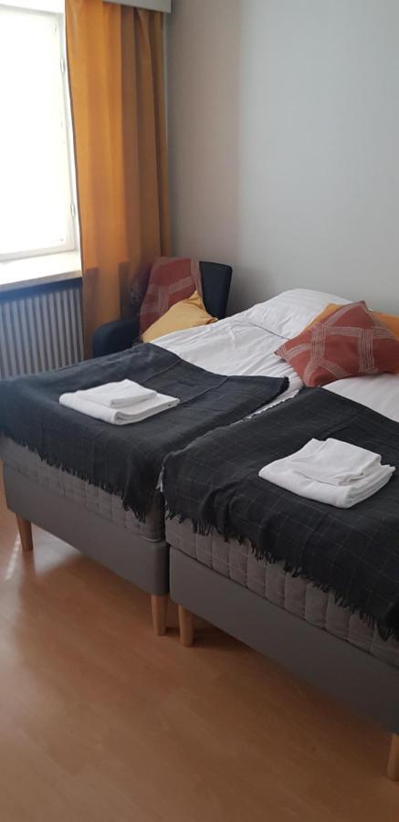 Lentaevae Kalakukko -Veturi B&B Kuopio Extérieur photo
