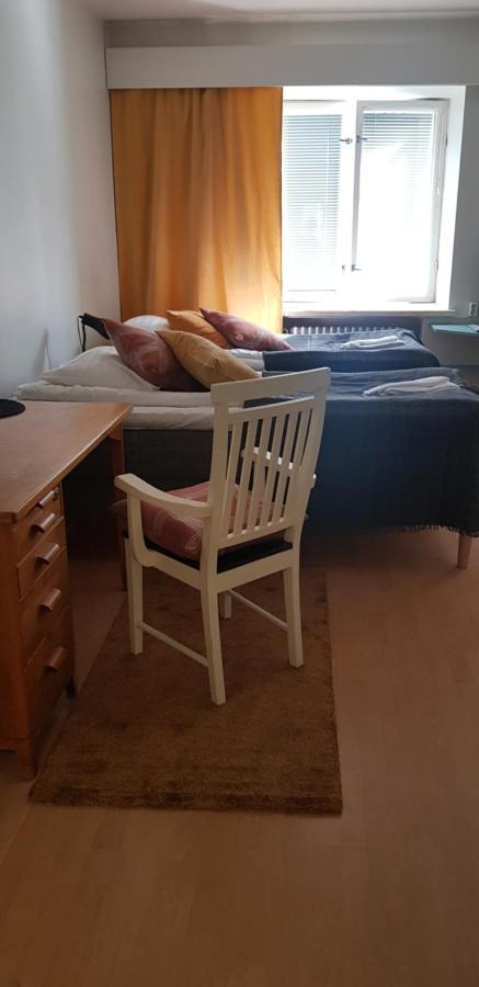 Lentaevae Kalakukko -Veturi B&B Kuopio Extérieur photo