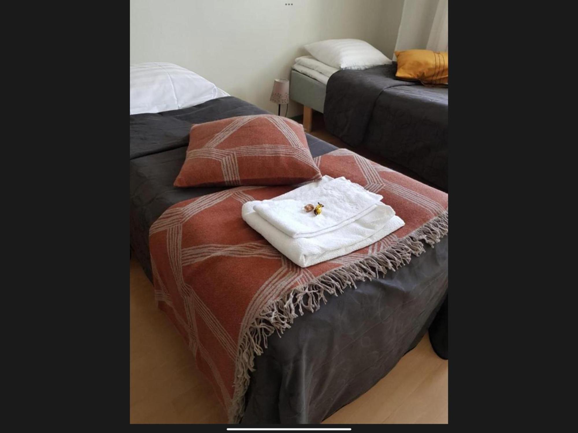 Lentaevae Kalakukko -Veturi B&B Kuopio Extérieur photo