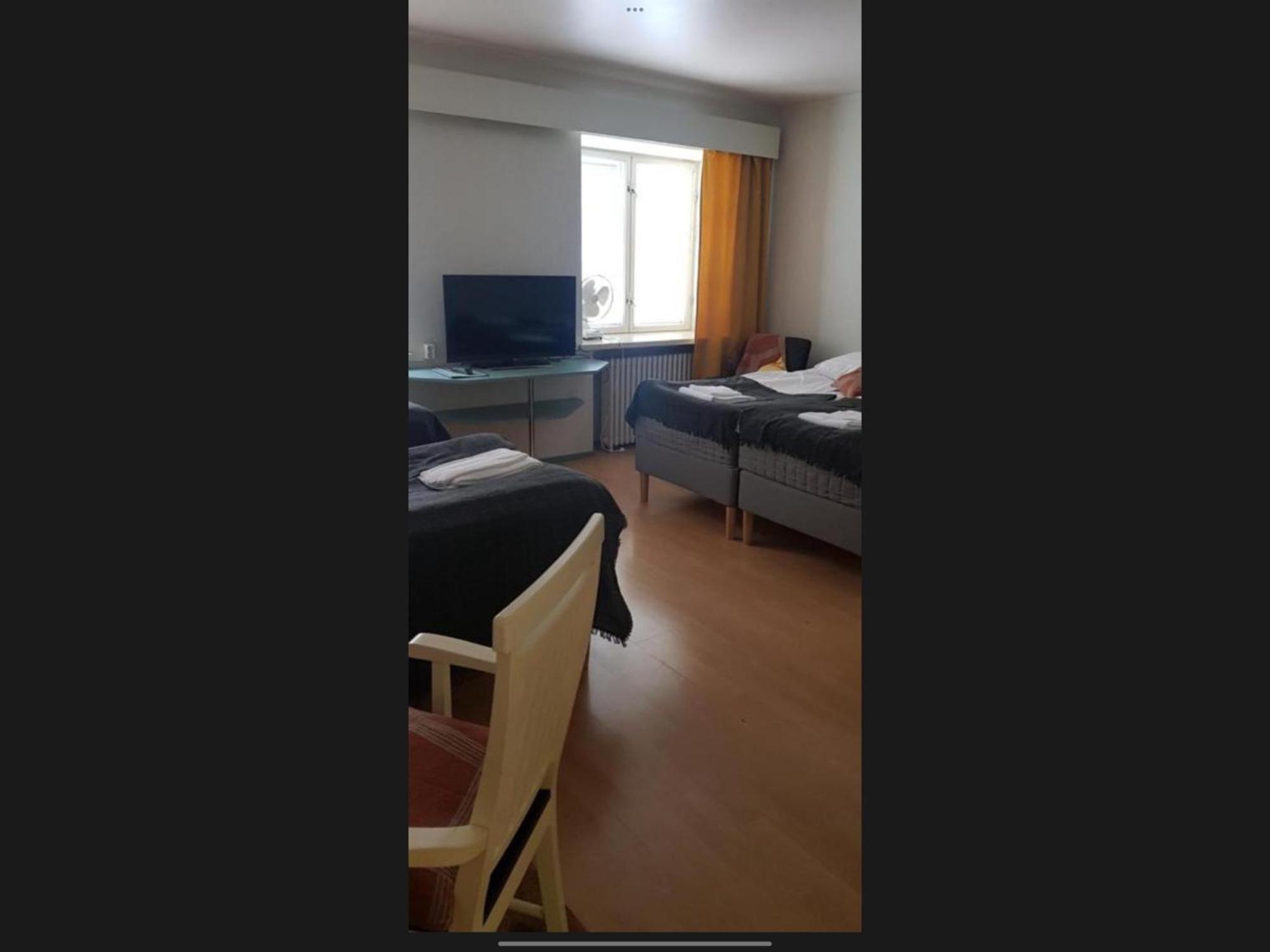 Lentaevae Kalakukko -Veturi B&B Kuopio Extérieur photo